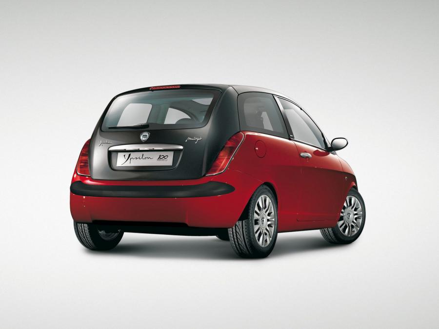  Lancia Ypsilon Collezione Centenario 2006 года  (фото 2 из 3)